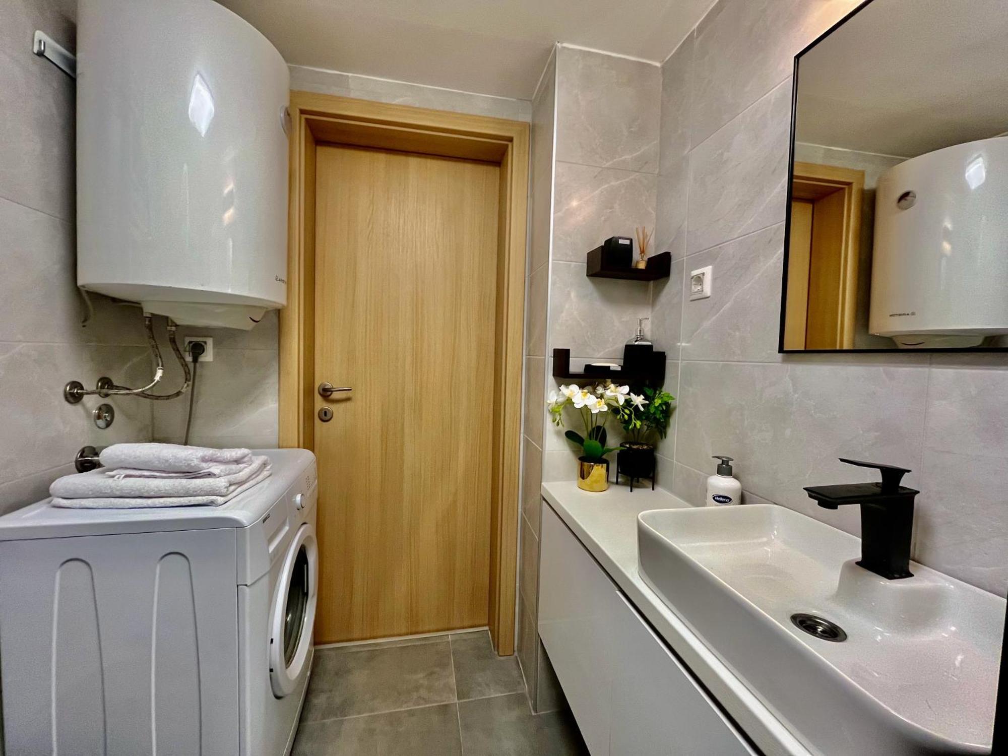 Lifestyle Gallery Apartment Skopje Exterior foto